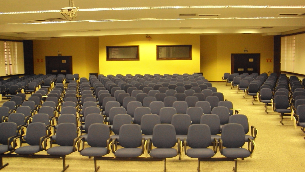 Centro de Eventos - auditório 400 lugares