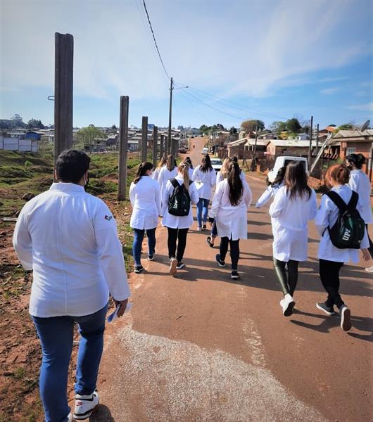 Projeto Rede de Cuidados Territoriais conta com residentes