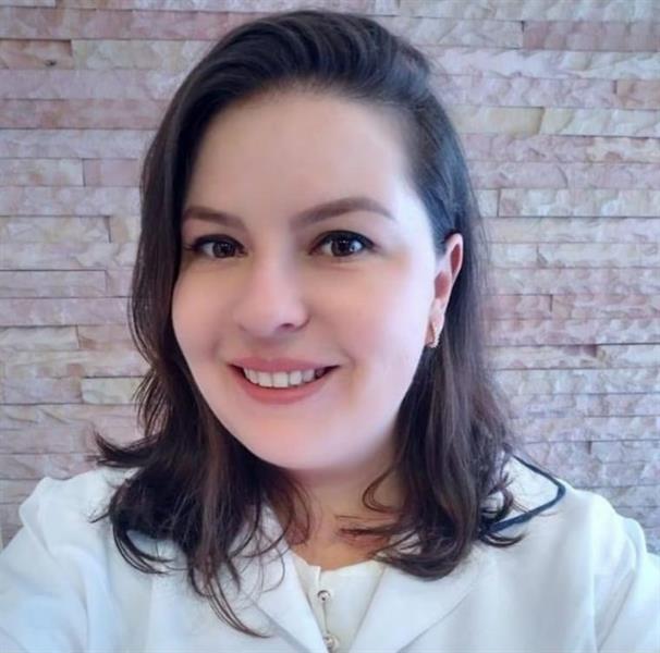 Professora do curso de Enfermagem, Dra. Thais Dresch Eberhardt