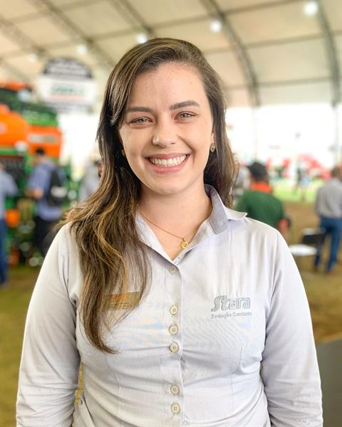 Larissa Barden Meira - egressa do curso de Agronomia (2019) - Analista de produto na Stara