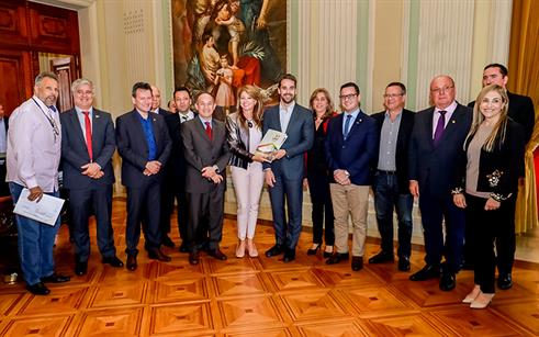 Governador do RS demonstra apoio à Jornada Nacional de Literatura