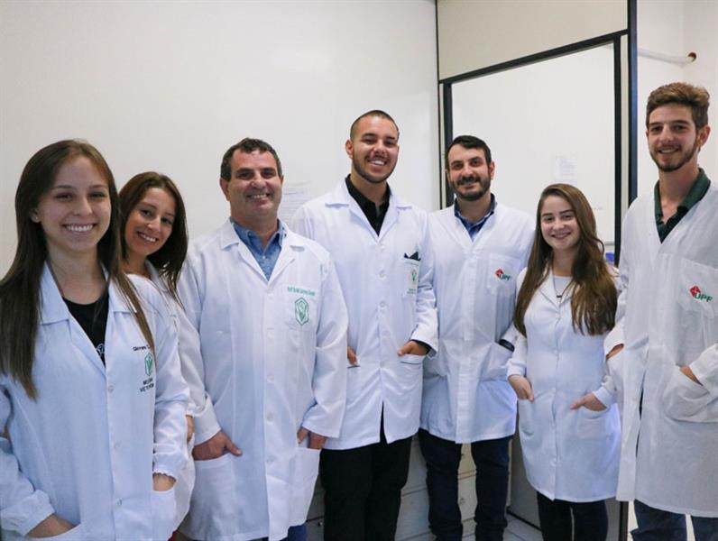 Em sala de aula ou nos laboratórios, a genética movimenta a formação acadêmica