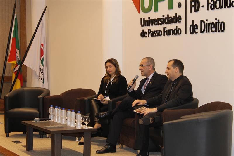 I Congresso Internacional de Jurisdição Constitucional, Democracia e Relações Sociais, I Mostra de Trabalhos Jurídicos Científicos Dias 23, 24 e 25 de agosto de 2017.