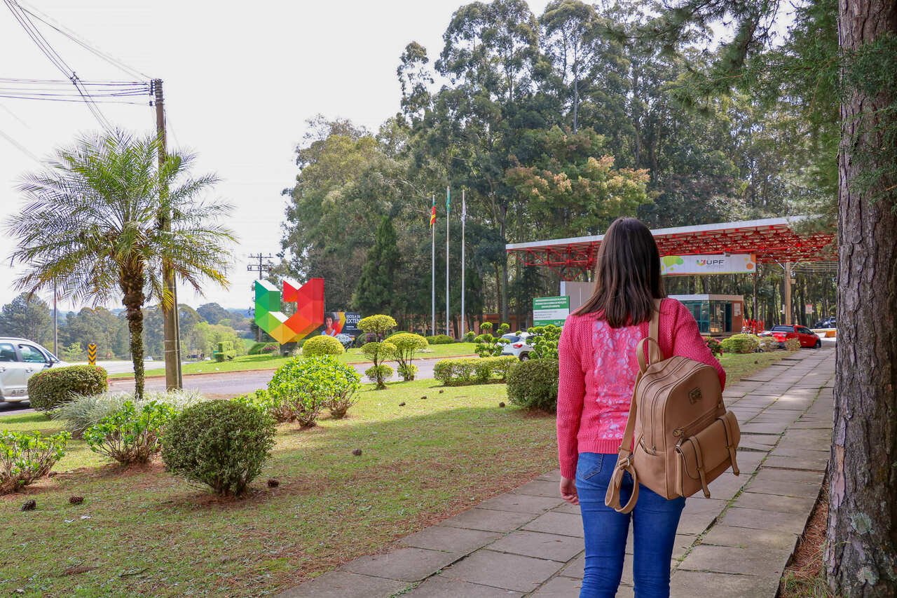 Conheça as oportunidades de bolsas, financiamentos e descontos para estudar na UPF