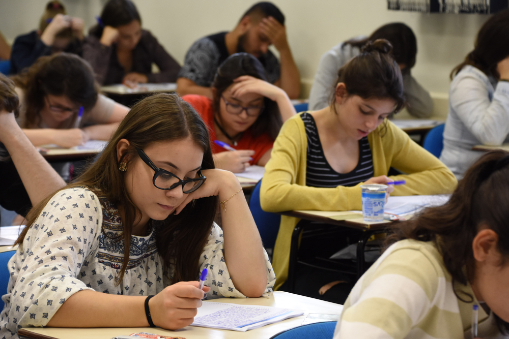 Vestibular de Verão: matrículas dos aprovados acontecem no Centro de Eventos