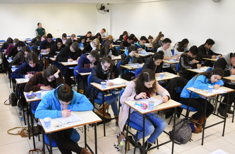 UPF divulga temas da Redação