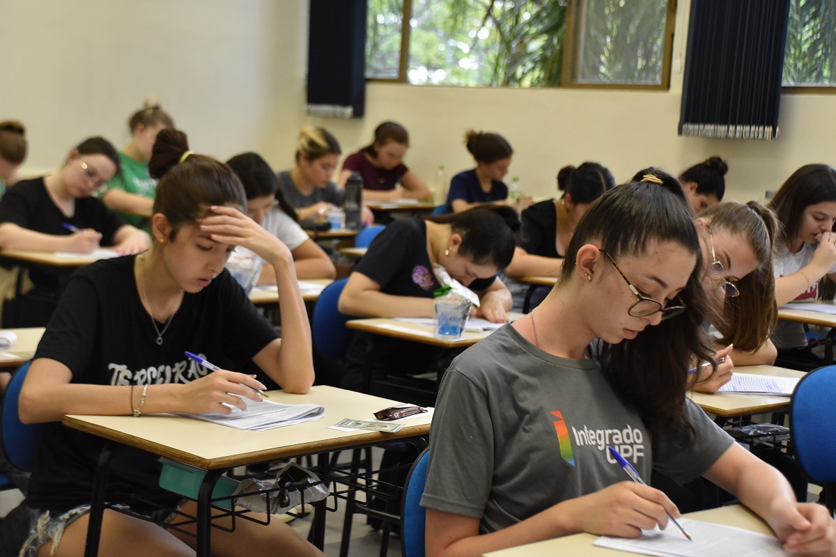 UPF divulga os temas de redação do Vestibular de Verão 2024